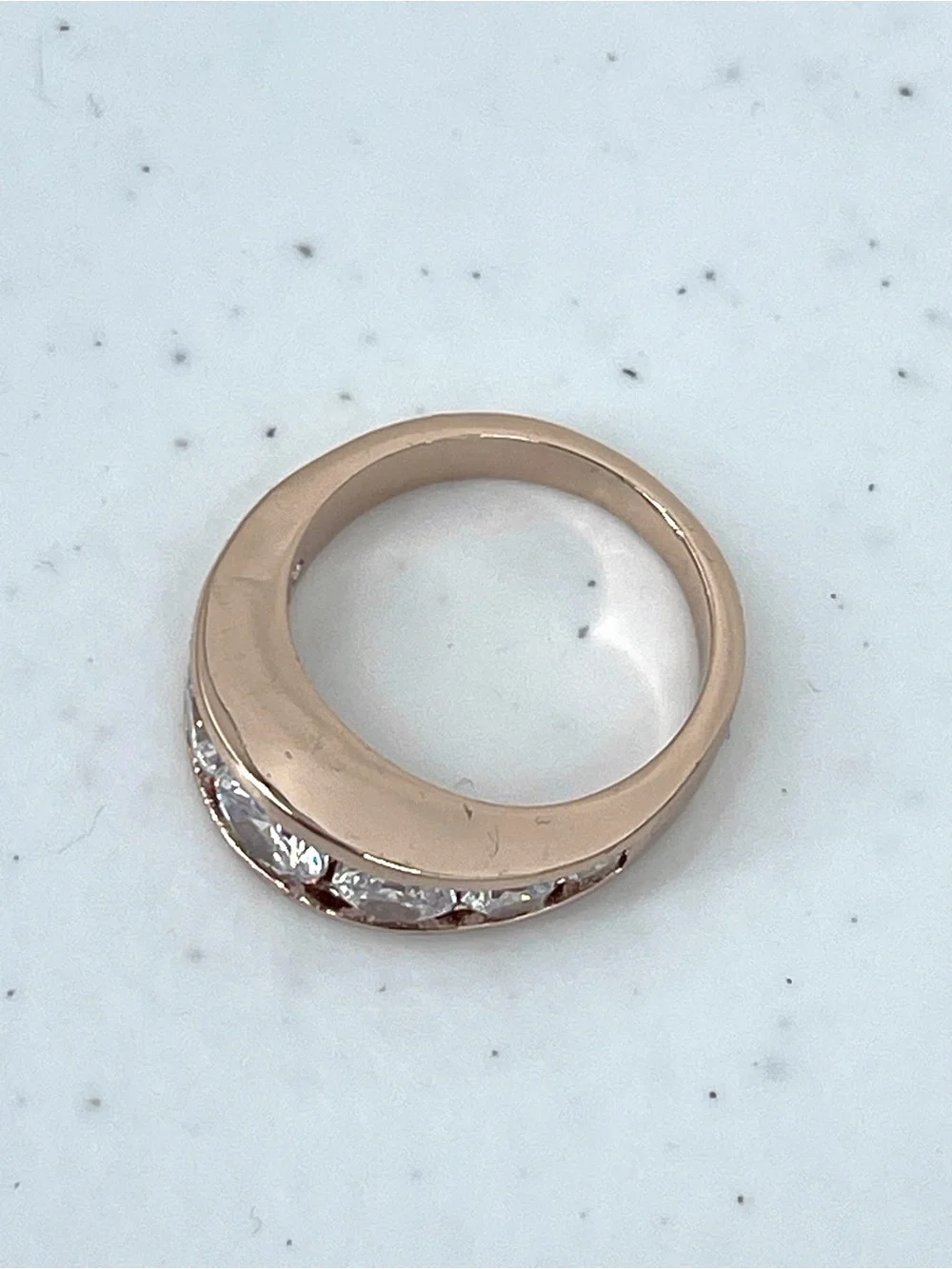 Fashion rose gold toned diamond stones band ring